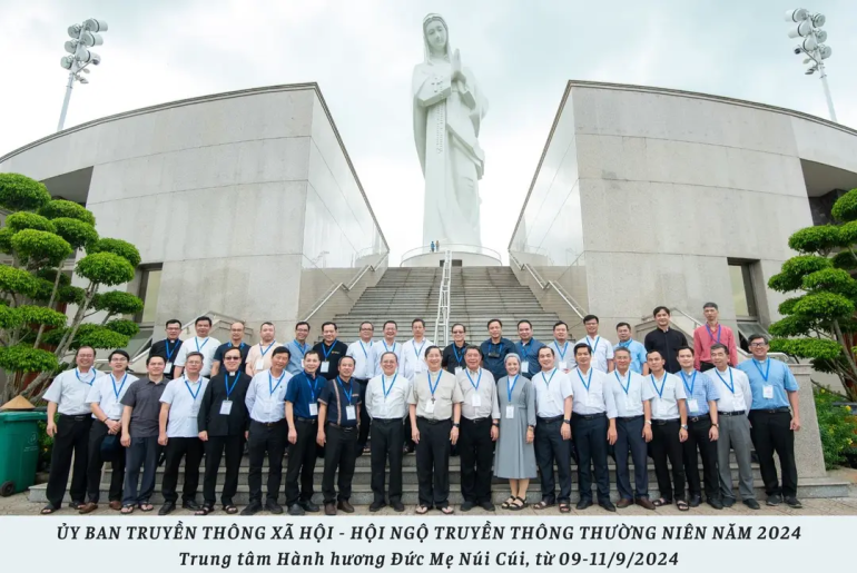 Hội ngộ thường niên của Ủy ban Truyền thông Xã hội